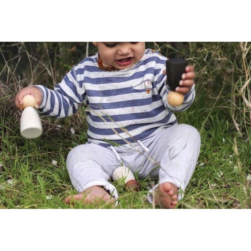 Nins adultos madera clara de Grapat en Libélula Azul