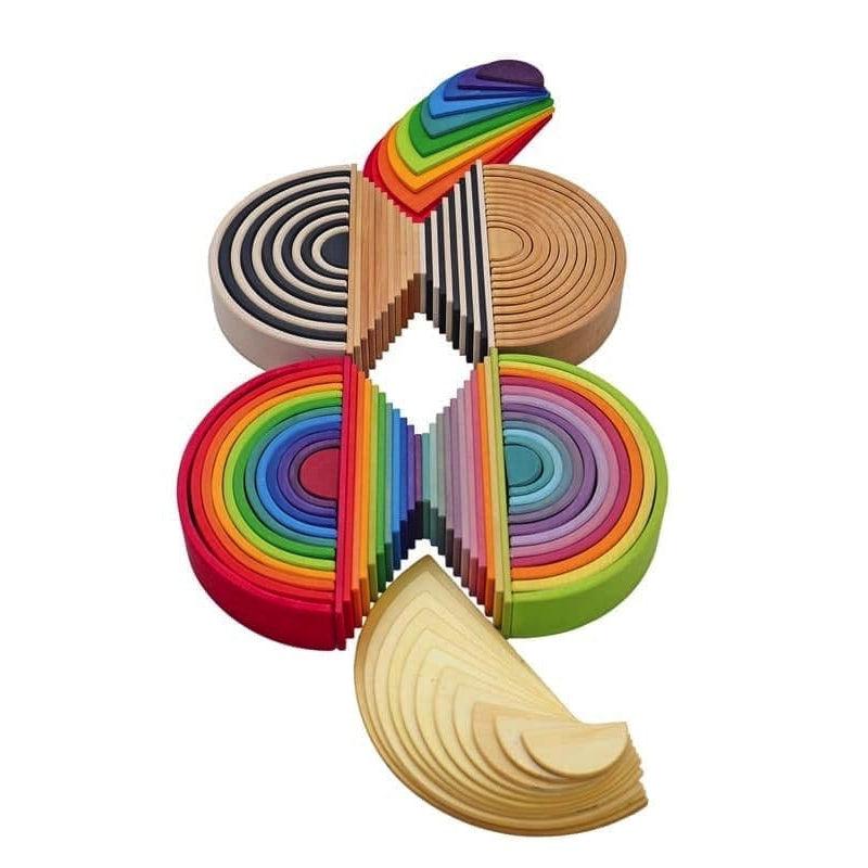 Tablas de construcción monocromo de Grimm's en Libélula Azul