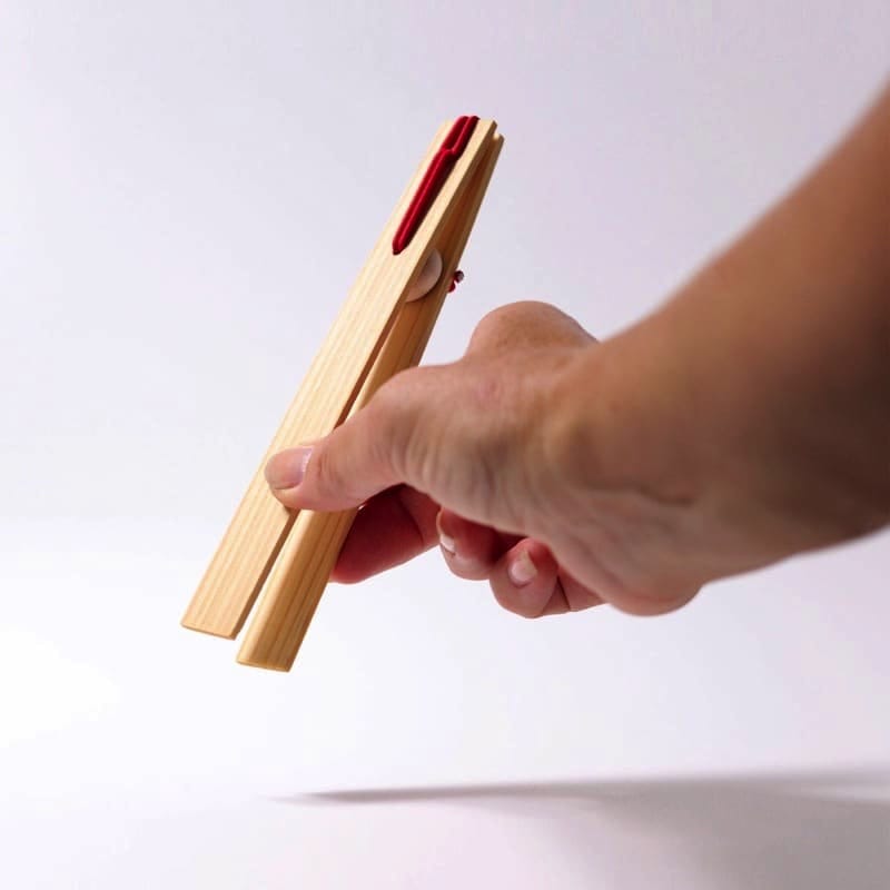 Pinzas de madera de Grimm's en Libélula Azul