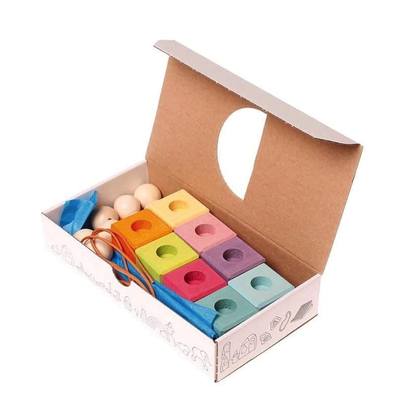 Anillo de cumpleaños cubos tonos pastel de Grimm's en Libélula Azul