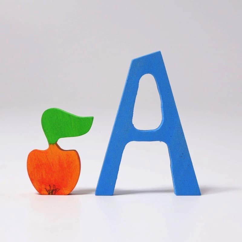 Letra antroposófica a de Grimm's en Libélula Azul