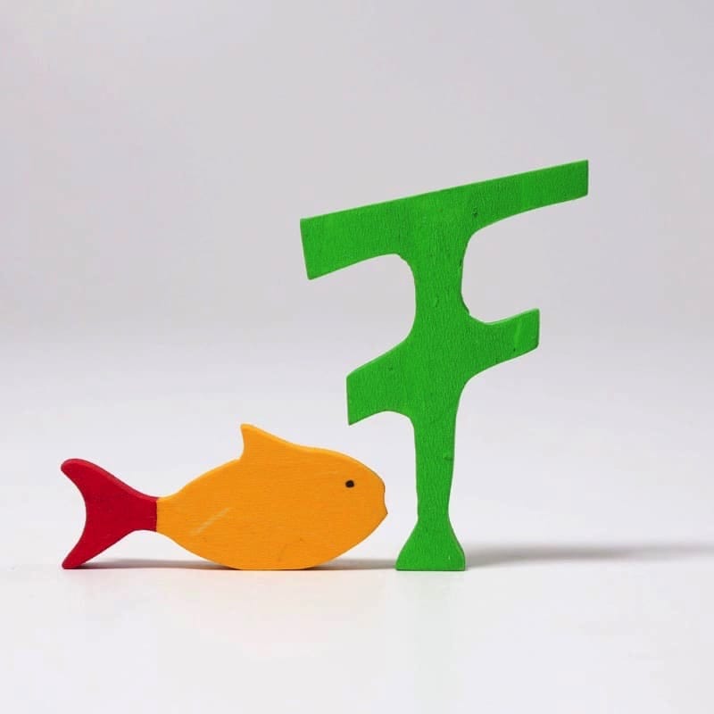 Letra antroposófica f de Grimm&#39;s en Libélula Azul