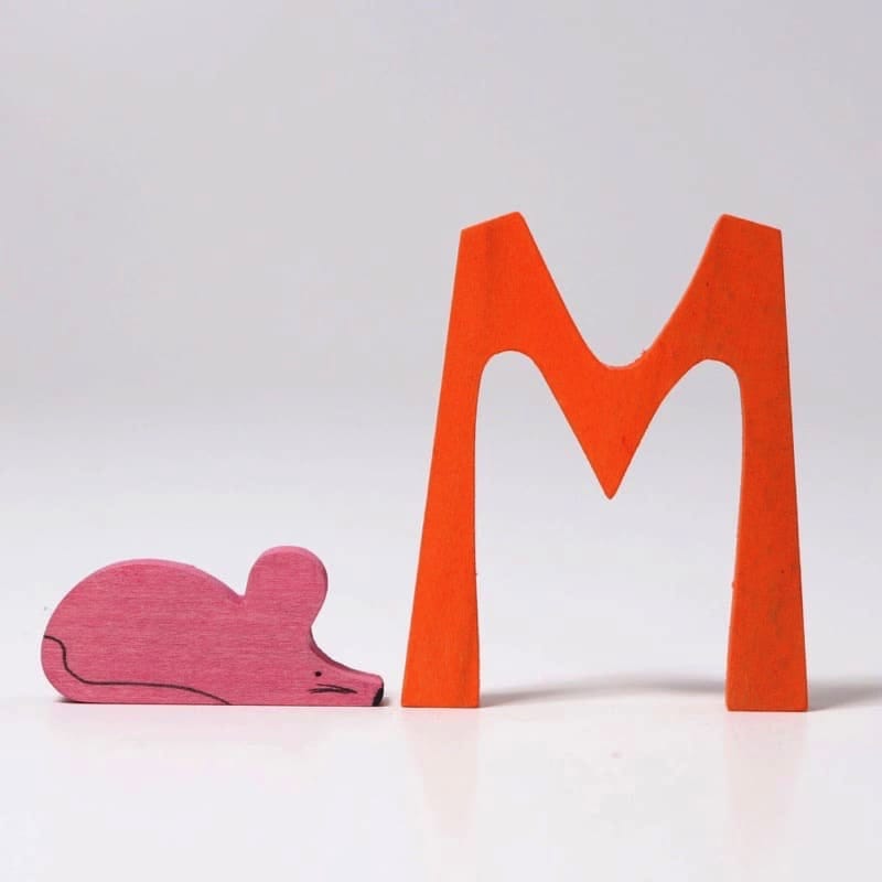 Letra antroposófica m de Grimm&#39;s en Libélula Azul