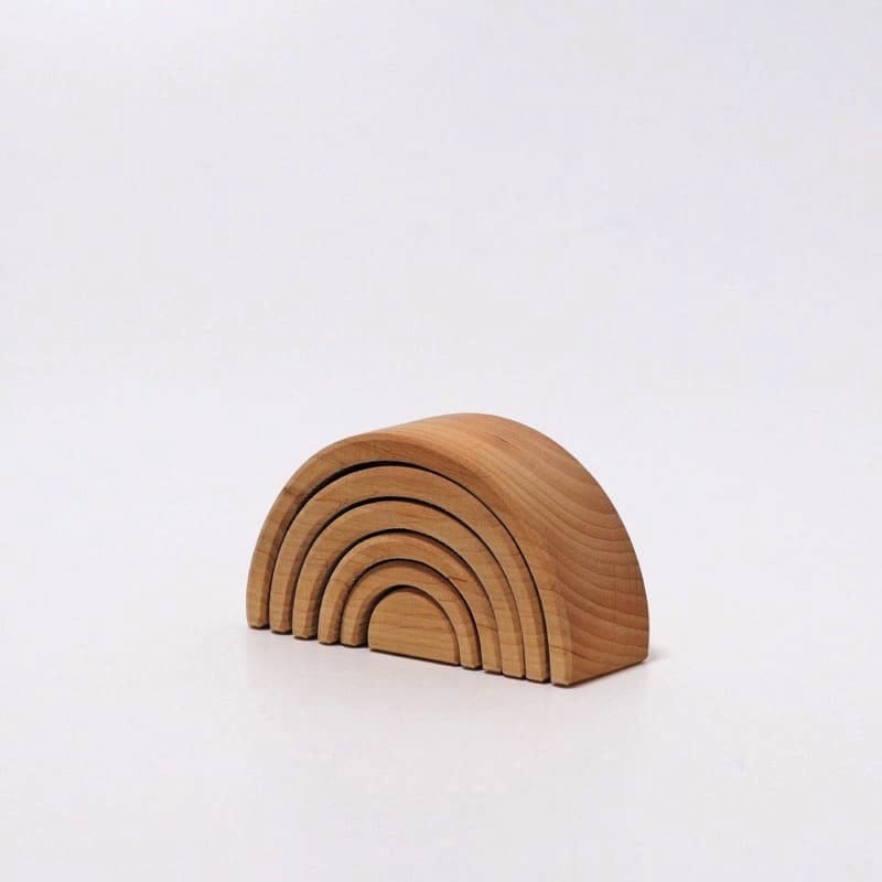 Arcoiris pequeño natural de Grimm&#39;s en Libélula Azul