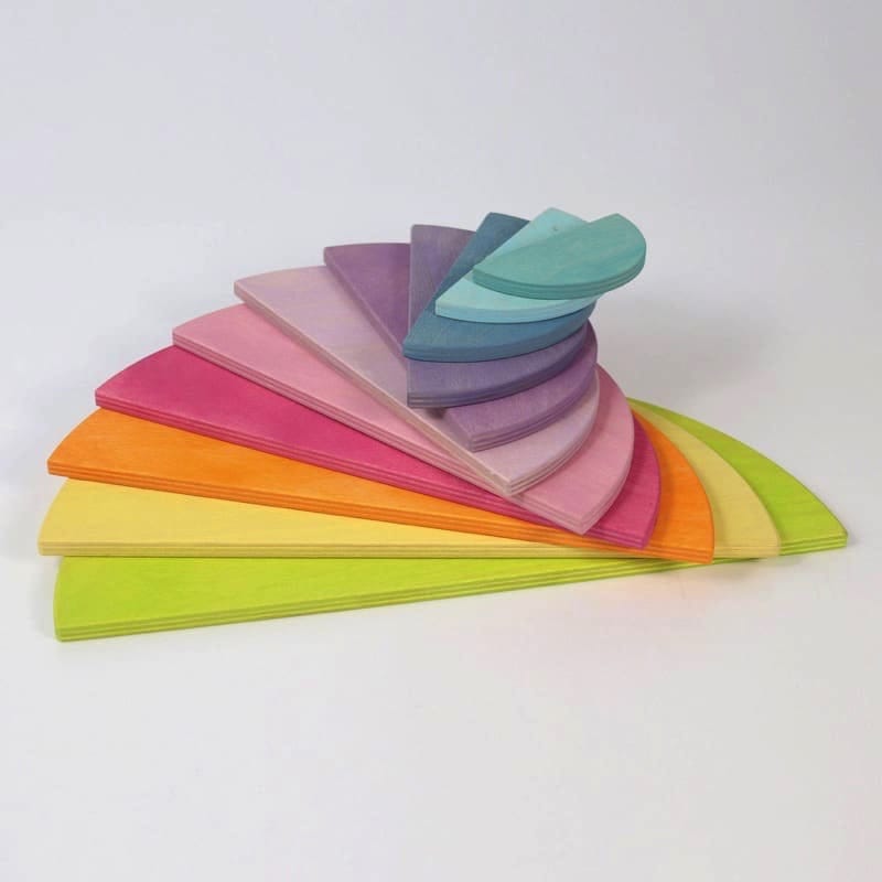 Semi círculos tonos pastel de Grimm's en Libélula Azul