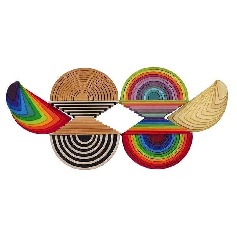 Tablas de construcción monocromo de Grimm&#39;s en Libélula Azul