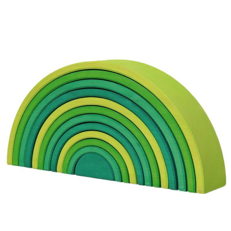 Arcoiris grande verde prado
