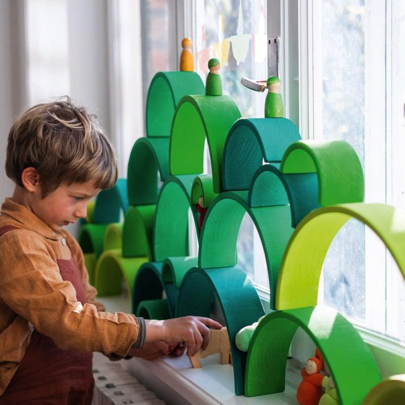 Arcoiris grande verde bosque de Grimm&#39;s en Libélula Azul