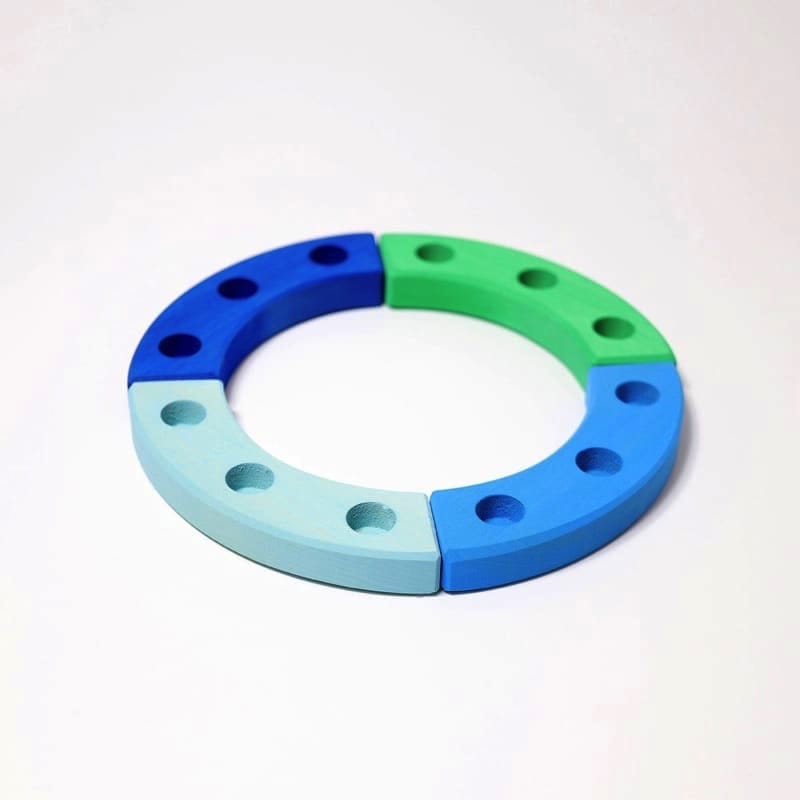 Anillo de cumpleaños verde-azul de Grimm's en Libélula Azul